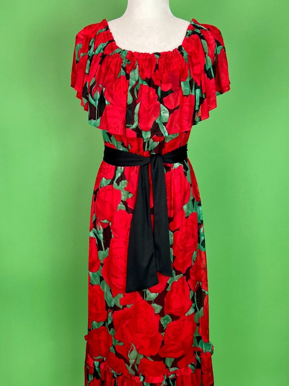 Vintage 70s Romantic Off the Shoulder Red Roses Dress Size Small